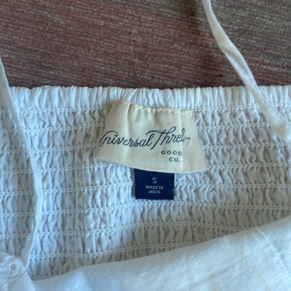 NWT Universal Thread Eyelet Floral Crop Top - Picture 6 of 8